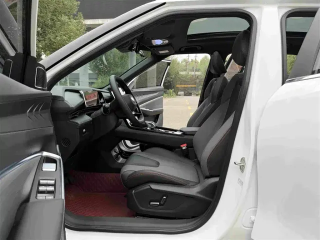 Geely Boyue — Фото автомобиля 17