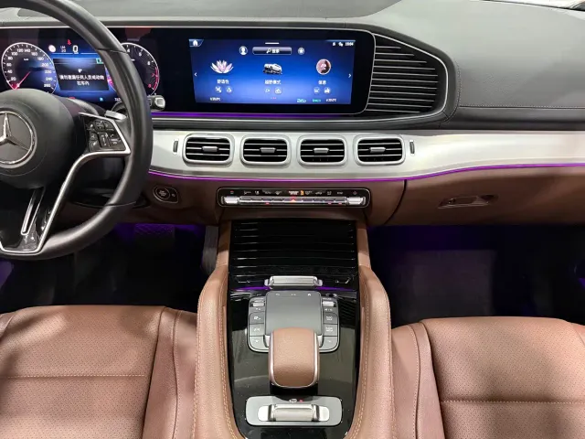 Mercedes-Benz GLS-Class — Фото автомобиля 9