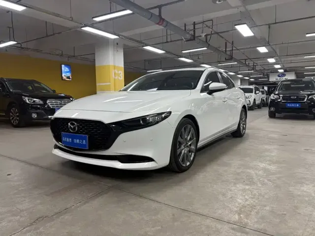 Фотография автомобиля — Mazda Axela
