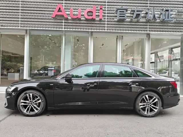 Audi A6L — Фото автомобиля 3