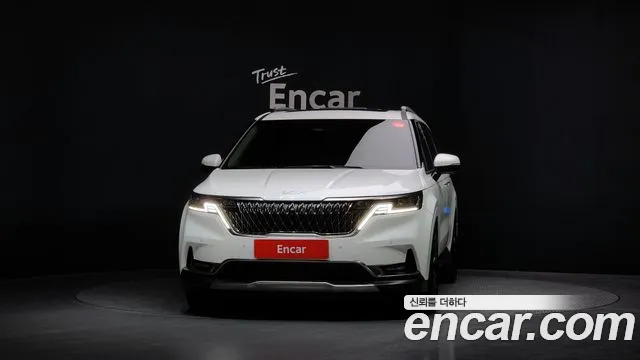 Kia Canival Carnival 4 поколение Дизель 9 мест Signature — Фото автомобиля 3