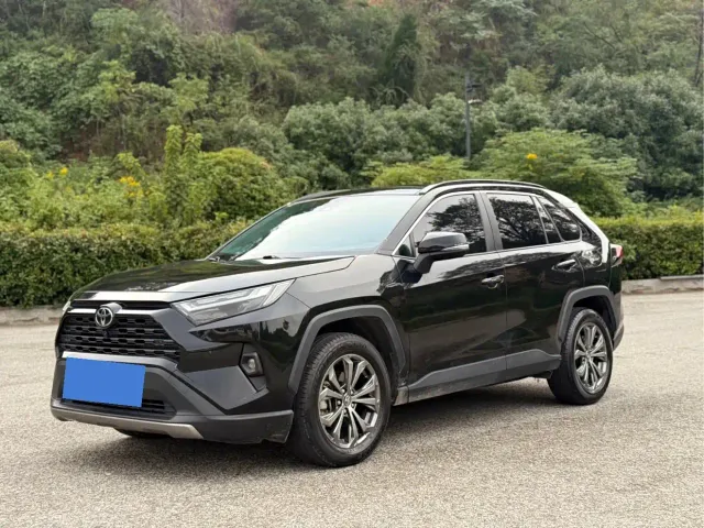 Фотография автомобиля — Toyota RAV4