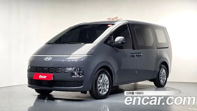 Фотография автомобиля — Hyundai Staria