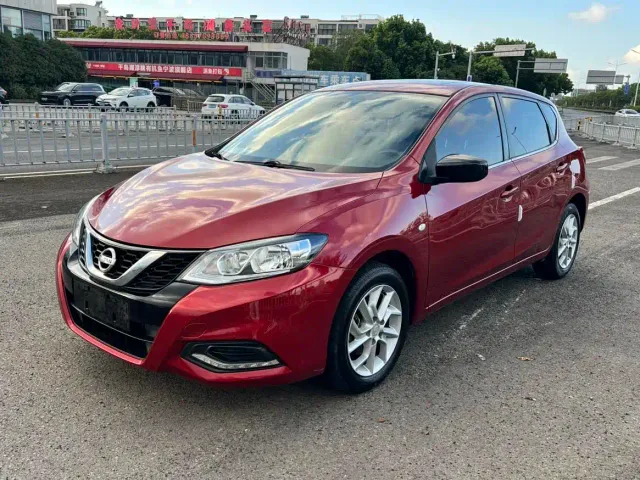 Фотография автомобиля — Nissan Tiida