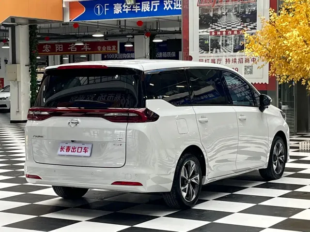 GAC Trumpchi M6 — Фото автомобиля 4