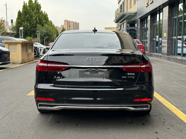 Audi A6L — Фото автомобиля 5