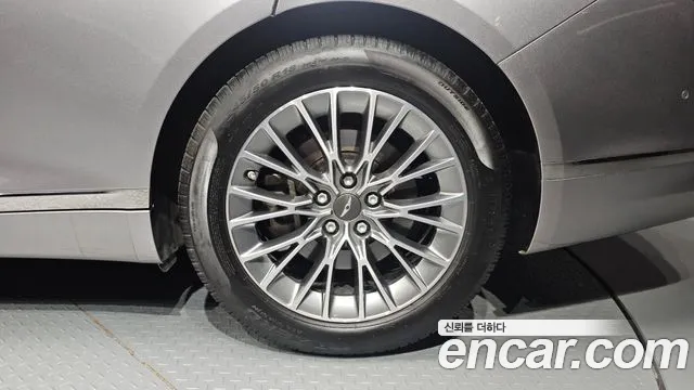 Genesis G80 RG3 — Фото автомобиля 6