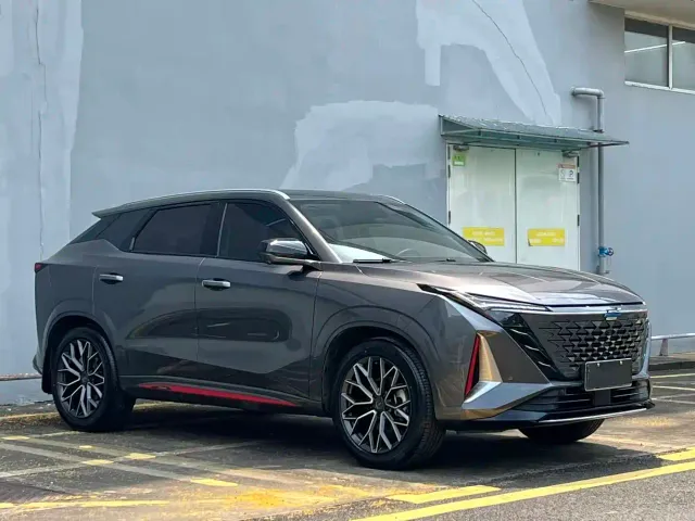 Changan Z6 — Фото автомобиля 3