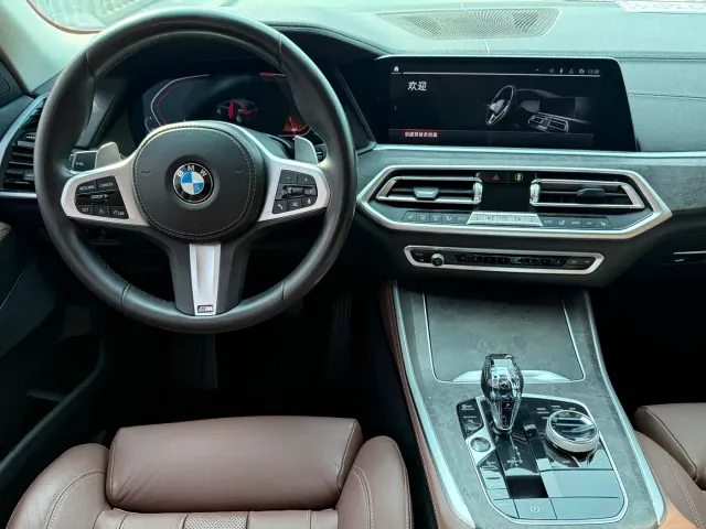 BMW X5 — Фото автомобиля 11