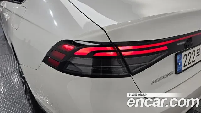 Honda Accord — Фото автомобиля 21
