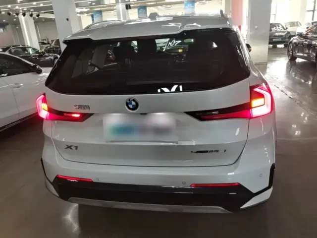BMW X1 — Фото автомобиля 5