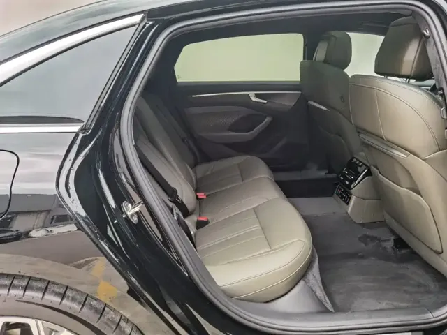 Audi A6L — Фото автомобиля 28