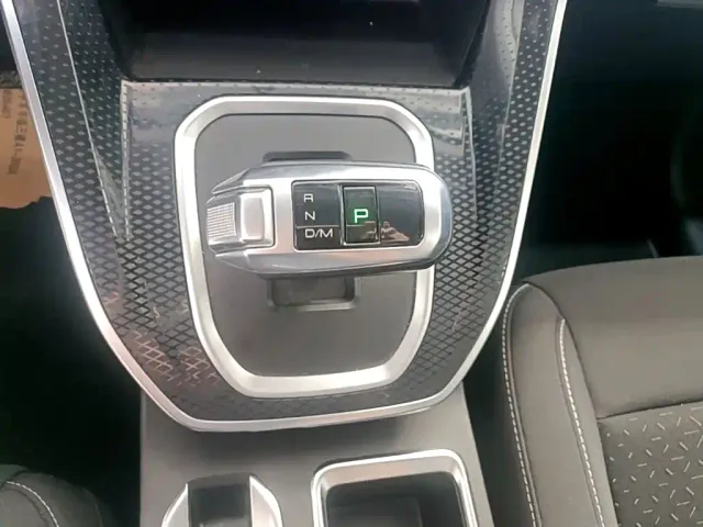 Haval M6 — Фото автомобиля 13