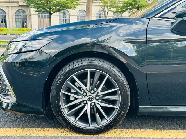 Toyota Camry — Фото автомобиля 5