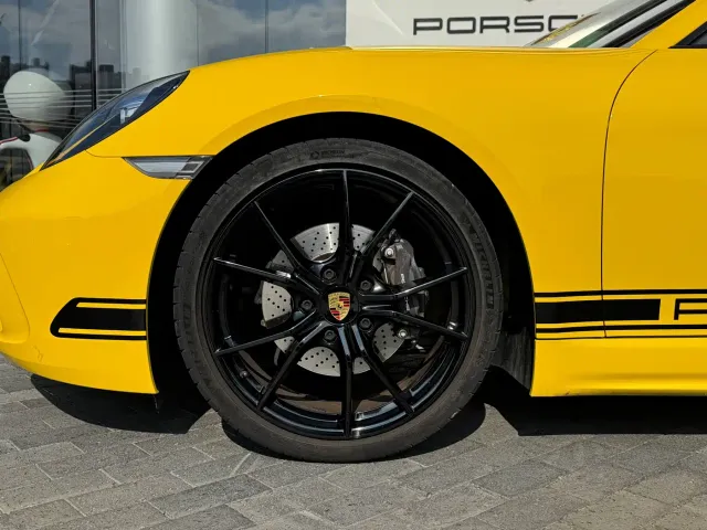 Porsche 718 — Фото автомобиля 14