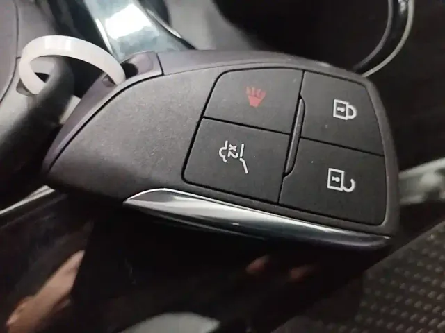 Buick Envision Plus — Фото автомобиля 8