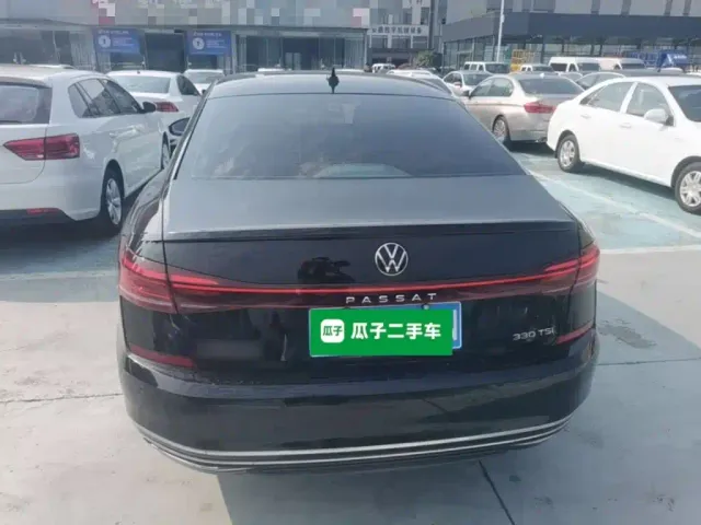 Volkswagen Passat — Фото автомобиля 5