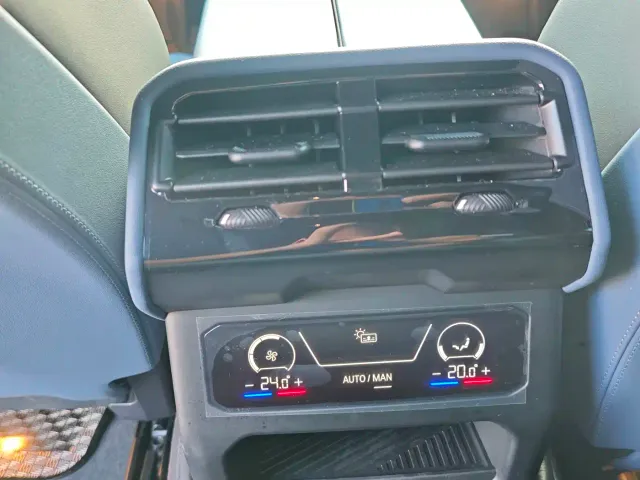 BMW 5 Series — Фото автомобиля 17
