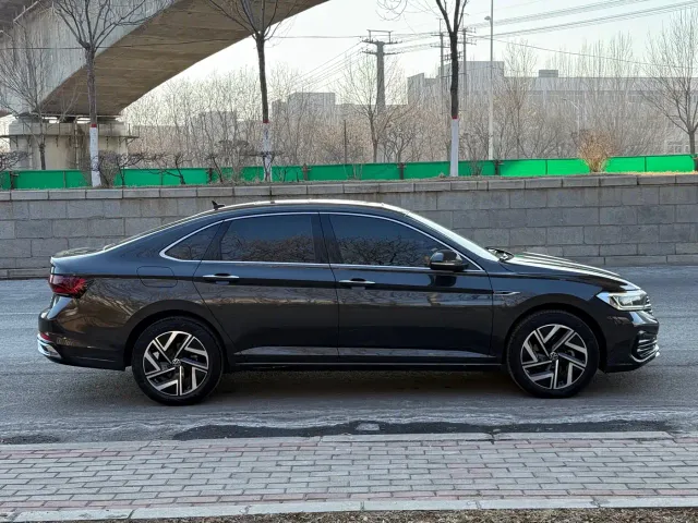Volkswagen Sagitar — Фото автомобиля 5