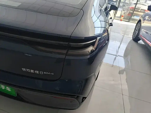 Geely Galaxy Xingyao 8 — Фото автомобиля 7