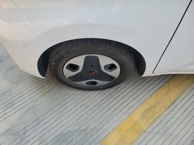 Wuling Zhiguang NEV — Фото автомобиля 22