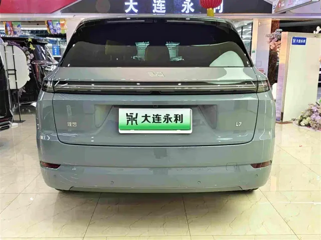 Li Auto L7 — Фото автомобиля 15