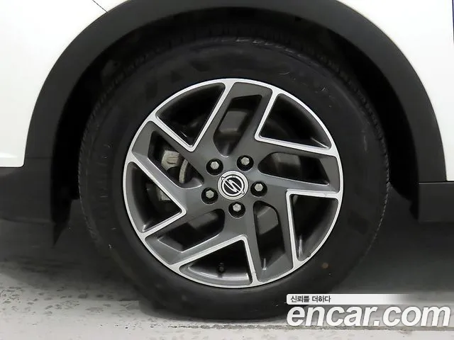KG_Mobility_Ssangyong TIBOLI Very New Tivoli Бензин 1.5 2WD — Фото автомобиля 5