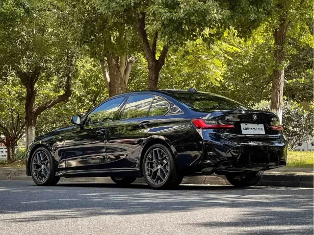 BMW 3 Series — Фото автомобиля 6