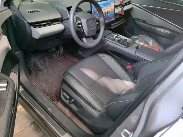 Toyota bZ5 — Фото автомобиля 9