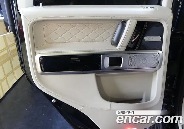 Mercedes-Benz G-Class — Фото автомобиля 16