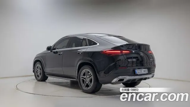 Mercedes-Benz GLE-Class — Фото автомобиля 3