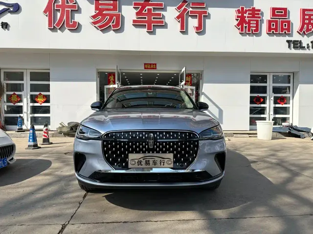 Lincoln Corsair — Фото автомобиля 2