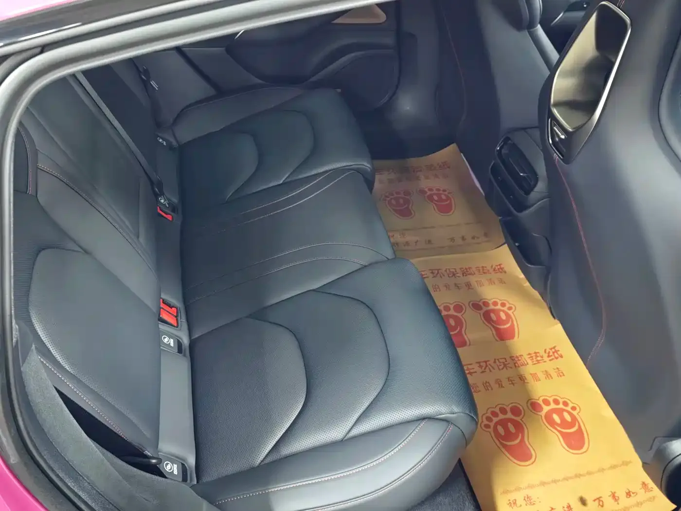 Xiaomi Auto Xiaomi SU7 2024 RWD Ultra Long Range Advanced Smart Driving Pro Edition — Фото автомобиля 28