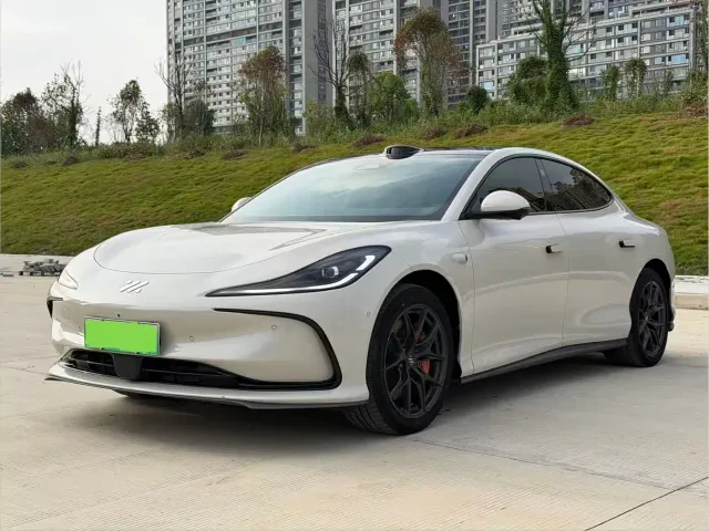 Фотография автомобиля — IM Motors L6