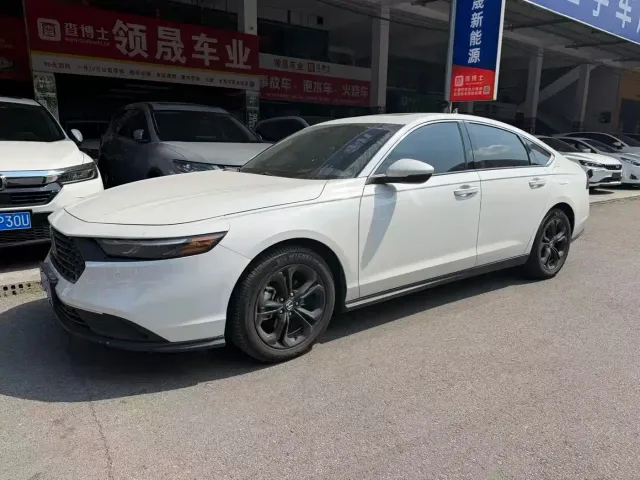Фотография автомобиля — Honda Accord