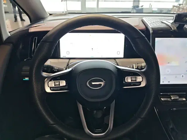 GAC Trumpchi M8 — Фото автомобиля 10