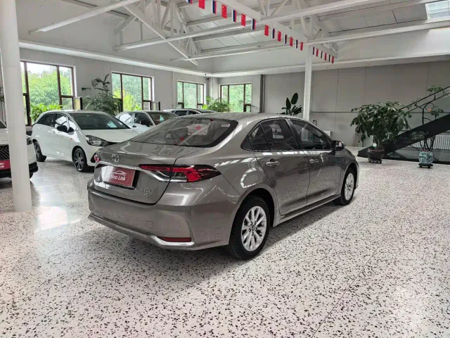 Toyota Corolla — Фото автомобиля 6