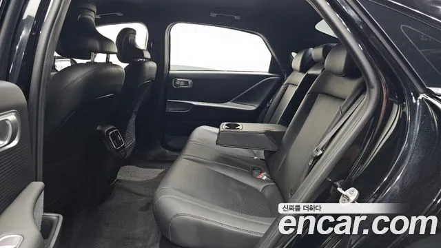 Hyundai Ioniq 6 — Фото автомобиля 30