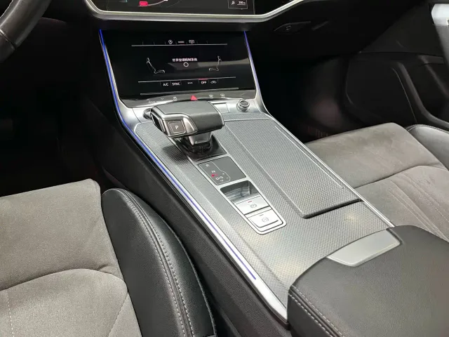 Audi A6L — Фото автомобиля 8