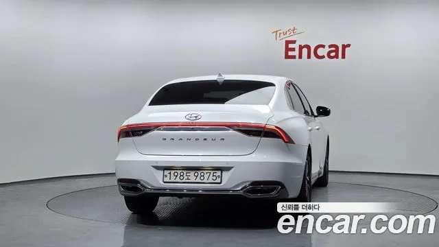 Hyundai Grandeur New — Фото автомобиля 4