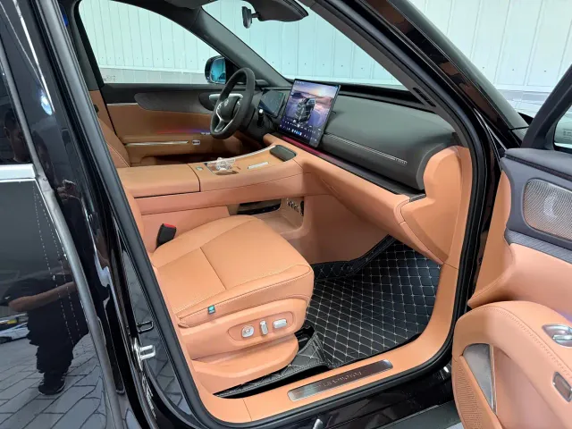 Leapmotor D Series — Фото автомобиля 19