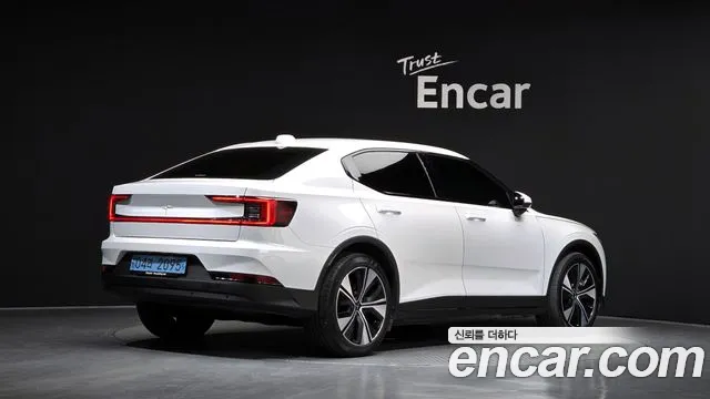 Polestar 2 — Фото автомобиля 2