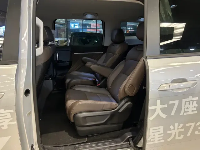 Wuling Starlight 730 — Фото автомобиля 6