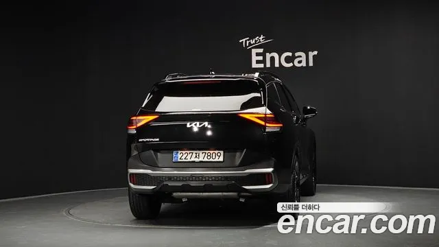 Kia Sportage Sportage 5-е поколение Бензин 1.6 турбо 2WD — Фото автомобиля 4