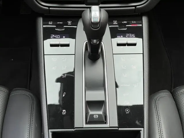 Porsche Macan — Фото автомобиля 18