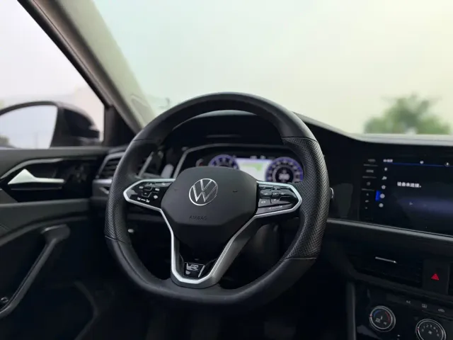 Volkswagen Sagitar — Фото автомобиля 11