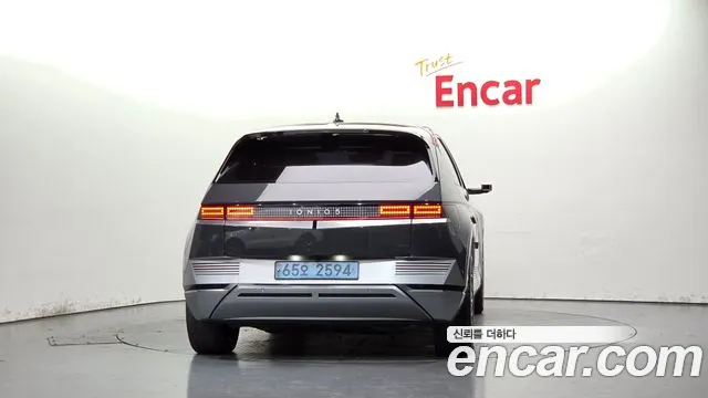 Hyundai Ioniq 5 — Фото автомобиля 4