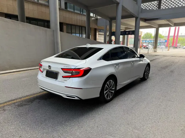 Honda Accord — Фото автомобиля 6