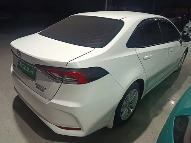 Toyota Corolla — Фото автомобиля 7