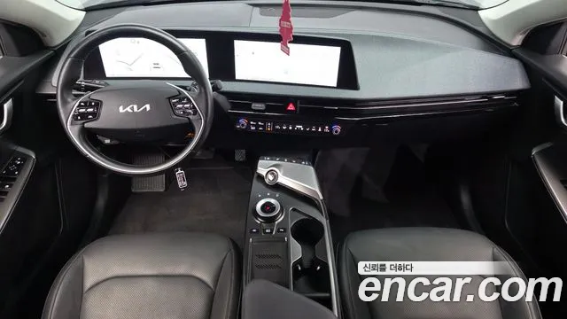 Kia EV6 — Фото автомобиля 10